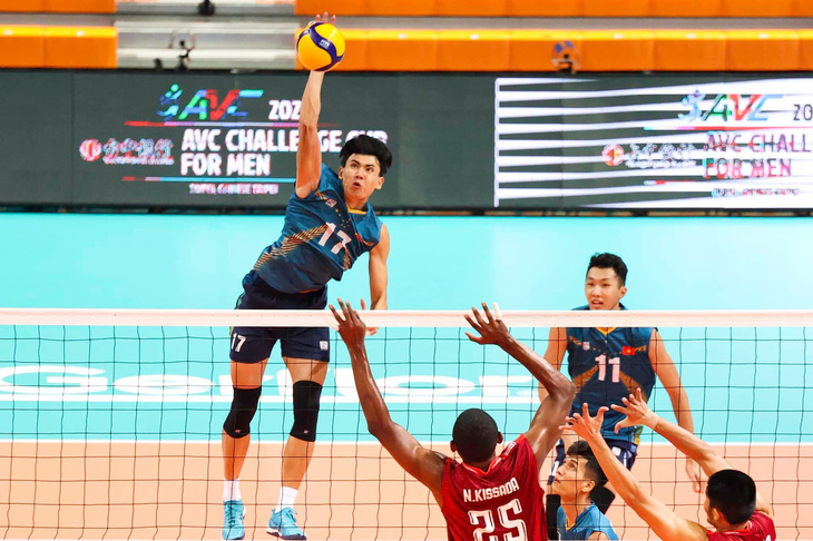 Bóng chuyền nam Việt Nam thua Thái Lan ở bán kết AVC Challenge Cup - Tuổi  Trẻ Online