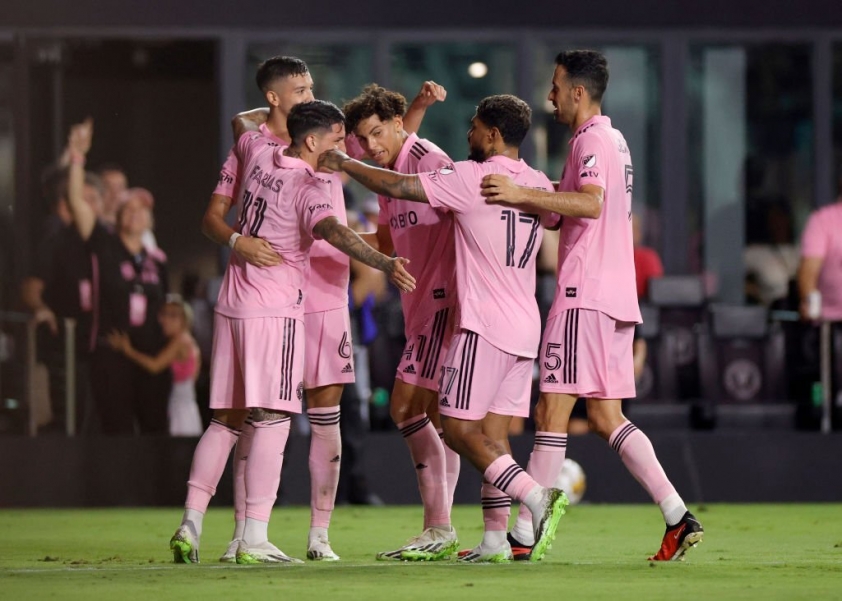 Trực tiếp Inter Miami 4-0 Toronto: Cơn mưa bàn thắng 329998