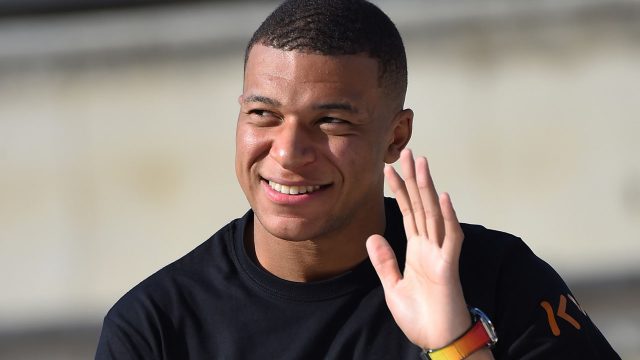 Mbappe sẽ gia nhập Real Madrid với bản hợp đồng trị giá 400 triệu Euro?