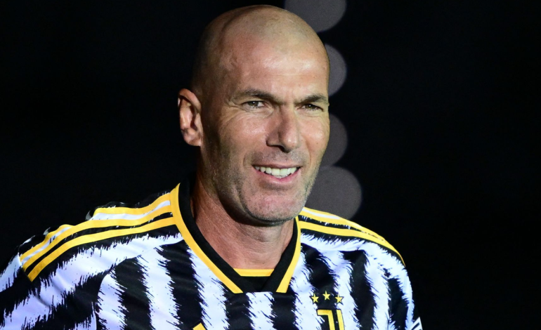  Juventus sẽ là bến đổ mới của HLV Zinedine Zidane trong mùa giải sắp tới?