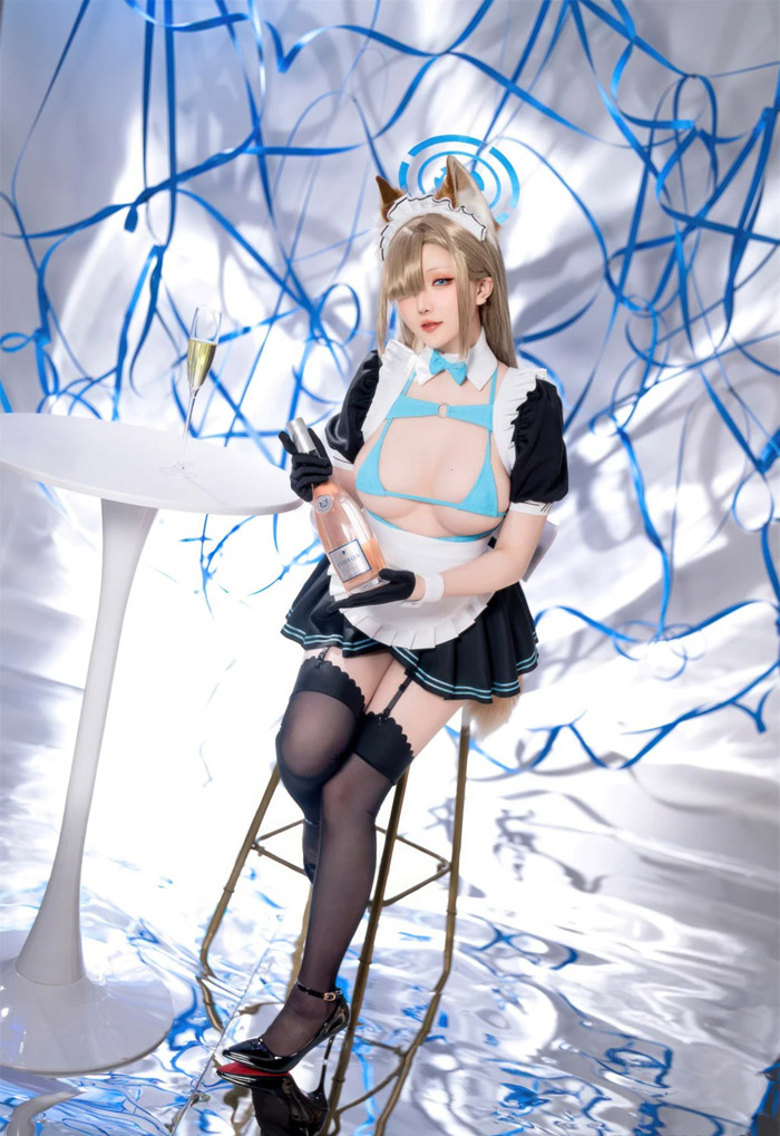 Đến với cosplay Asuna Ichinose phiên bản hầu gái trong Blue Archive cực dễ thương 