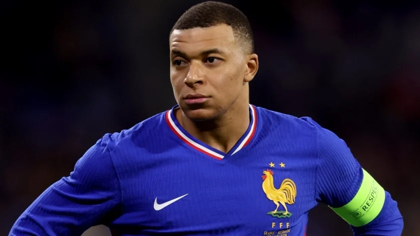  Chấn thương nghiêm trọng, Mbappe có nguy cơ chia tay Euro 2024