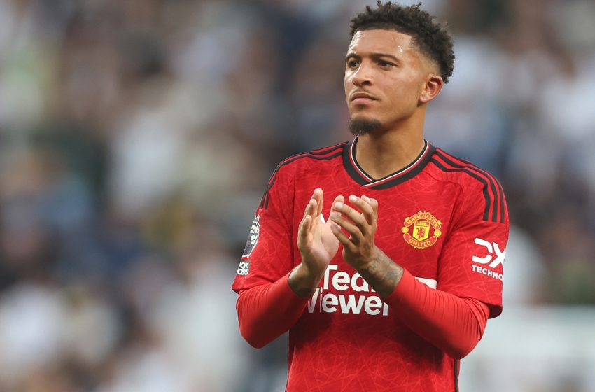  Jadon Sancho rời MU để cập bến Chelsea