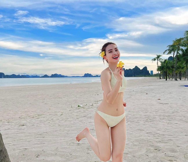  ‘MC độc thân đắt giá nhất VTV’ diện bikini quyến rũ ở tuổi 31