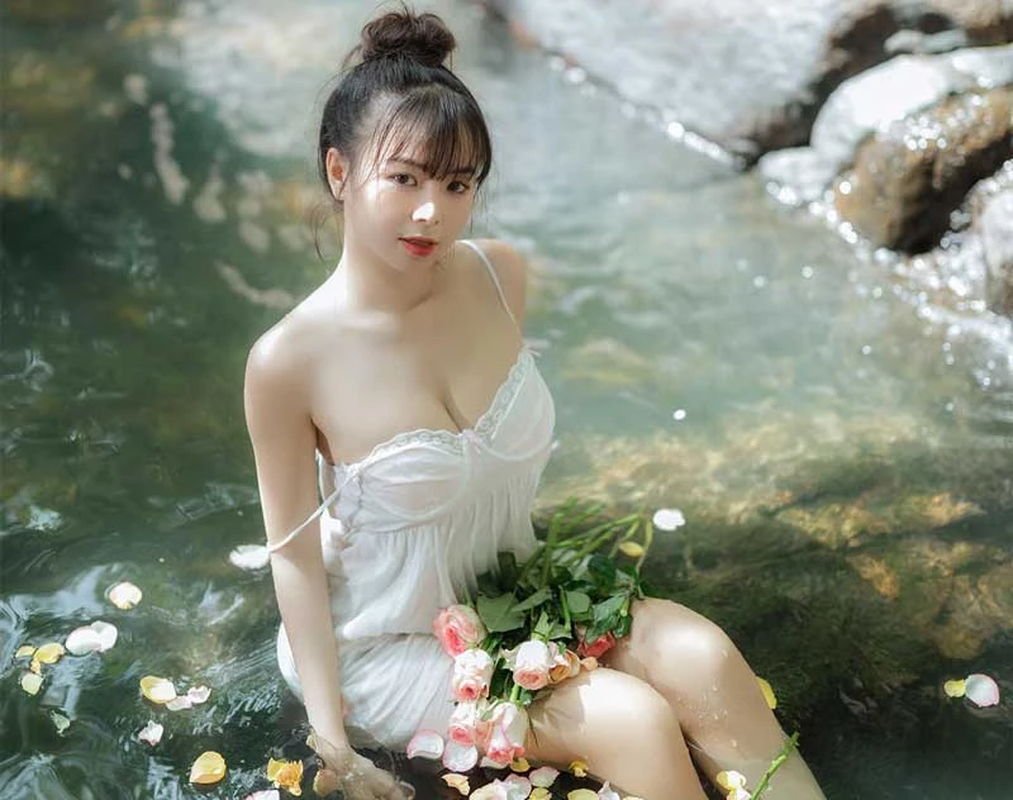 Hot girl Đồng Tháp khiến cánh mày râu 'rần rần' tranh nhau nhận vợ